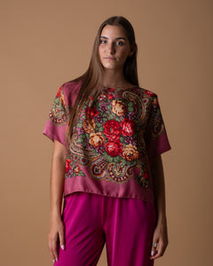 Pink Scarf t-shirt
