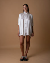 Load image into Gallery viewer, White tunic shirt
