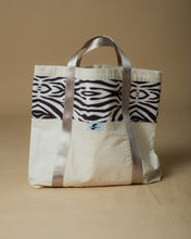 Load image into Gallery viewer, Beach bag
