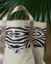 Load image into Gallery viewer, Beach bag
