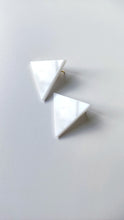 Load image into Gallery viewer, Small triangle shape WHITE
