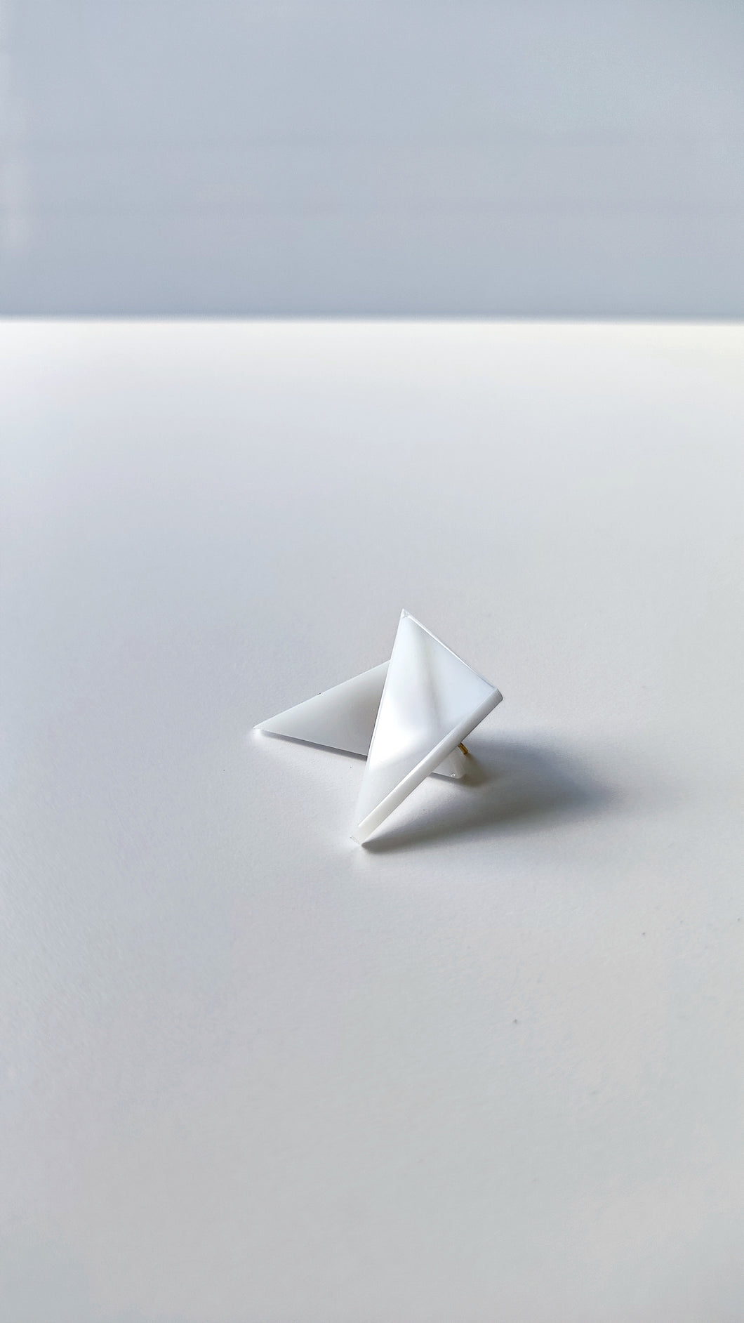 Mini triangles WHITE