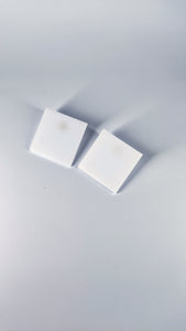 Small square earrings WHITE