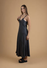 Load image into Gallery viewer, Curpo slip dress
