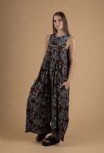 Load image into Gallery viewer, Flower jumpsuit
