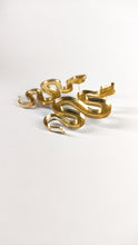 Load image into Gallery viewer, Golden Snake
