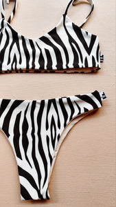 Zebra bikini