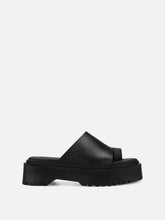 Load image into Gallery viewer, Joy sandals in black
