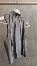 Load image into Gallery viewer, Brown stripped crop top
