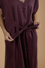 Load image into Gallery viewer, Aubergine dress
