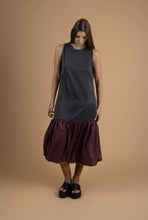 Load image into Gallery viewer, 2 tones dress with ruffled skirt
