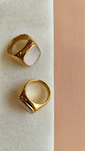 Load image into Gallery viewer, Pearl and gold ring

