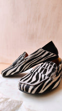 Load image into Gallery viewer, Zebra loafer
