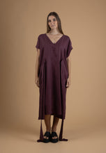 Load image into Gallery viewer, Aubergine dress
