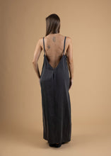 Load image into Gallery viewer, Slip dress V back
