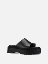 Load image into Gallery viewer, Joy sandals in black
