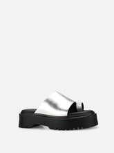 Load image into Gallery viewer, Joy sandals in silver
