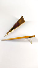 Load image into Gallery viewer, Vertice in gold
