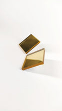 Load image into Gallery viewer, Small square in gold

