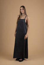 Load image into Gallery viewer, Slip dress V back
