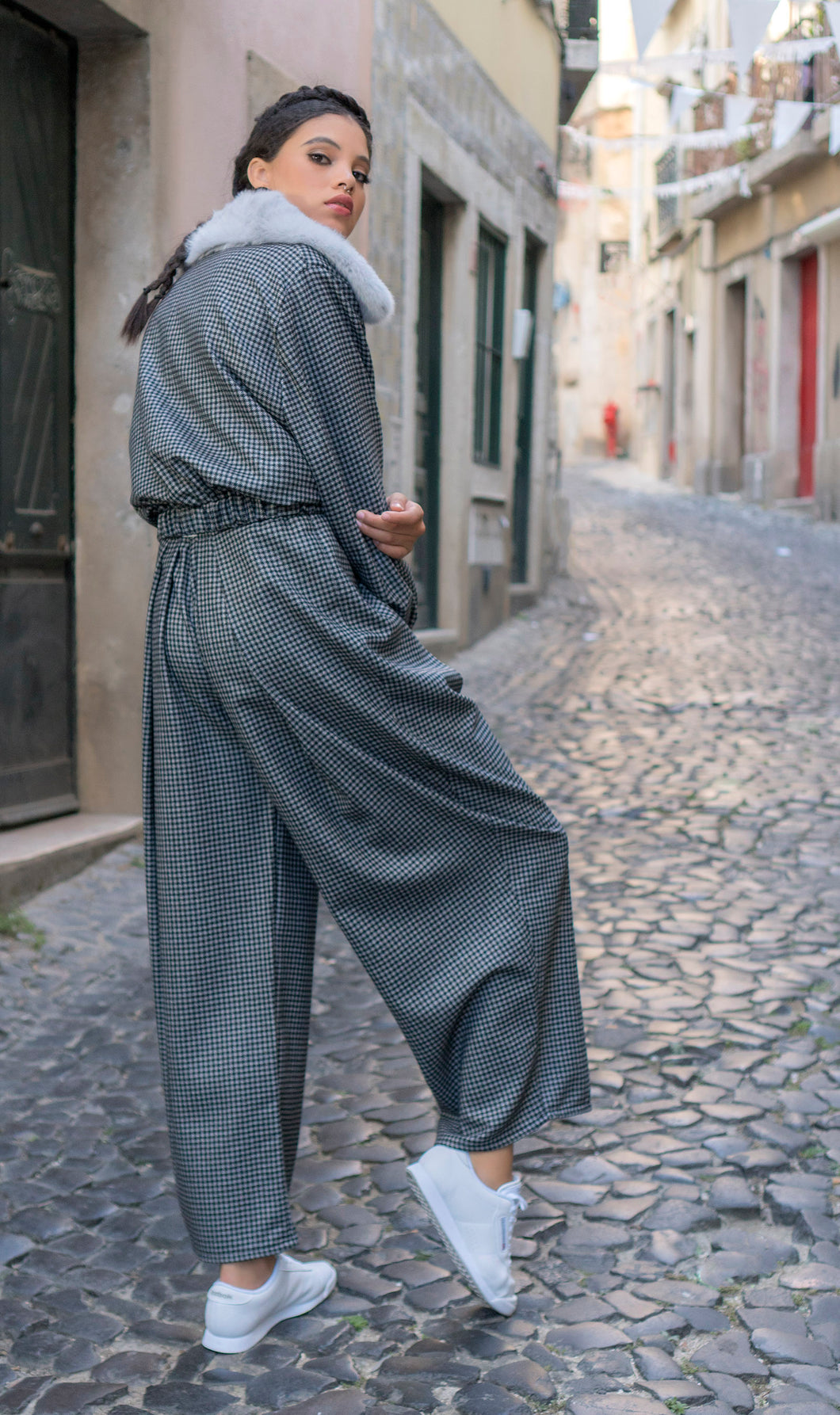Chess pleated pants