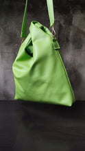 Load image into Gallery viewer, Vegan Hand Bag in green and black
