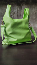 Load image into Gallery viewer, Vegan Hand Bag in green and black
