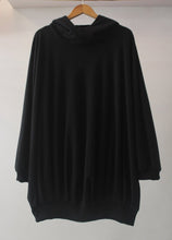 Load image into Gallery viewer, Pleated hoodie
