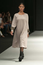 Load image into Gallery viewer, Oversized long dress
