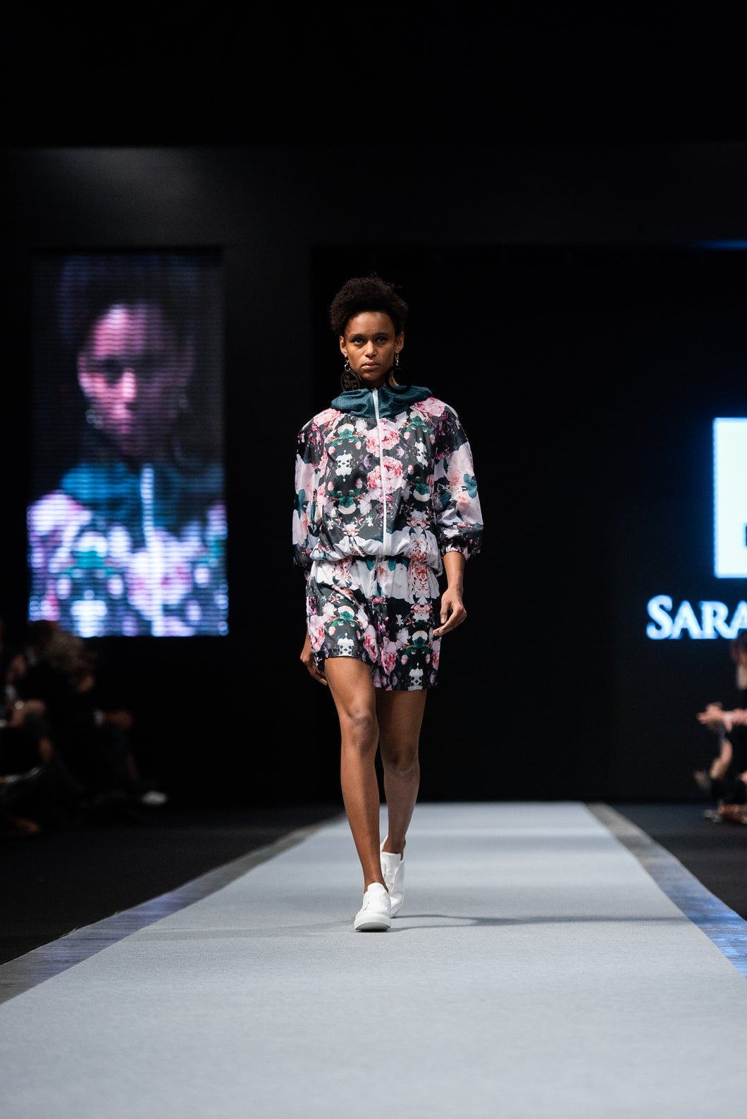 Short floral bomber jacket