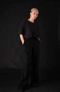 Black peach pants