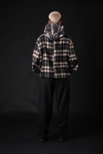 Load image into Gallery viewer, Hoodie in chess wool
