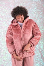 Load image into Gallery viewer, Puffer coat
