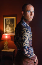 Load image into Gallery viewer, Long sleeve sweater
