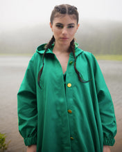 Load image into Gallery viewer, Pleated bomber jacket green and black
