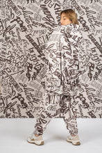 Load image into Gallery viewer, Grafitti big bomber jacket
