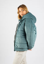 Load image into Gallery viewer, Puffer green coat
