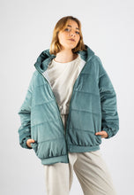 Load image into Gallery viewer, Puffer green coat

