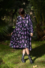 Load image into Gallery viewer, Oversized printed shirt/dress

