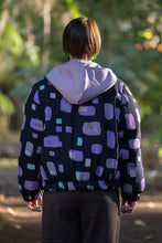 Load image into Gallery viewer, Printed puffer
