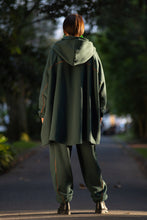 Load image into Gallery viewer, Jersey green flowy coat
