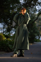 Load image into Gallery viewer, Long green coat
