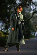 Load image into Gallery viewer, Long green coat
