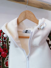 Load image into Gallery viewer, Sporty wool coat
