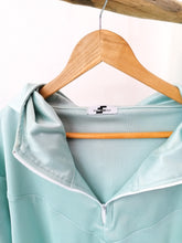 Load image into Gallery viewer, Mint T sweater
