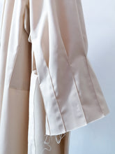 Load image into Gallery viewer, All pleated trenchcoat
