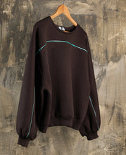 Load image into Gallery viewer, Cropped sweater
