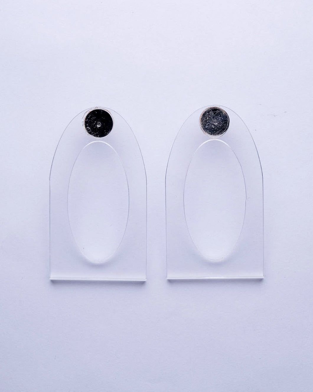 Oval acrylic earrings
