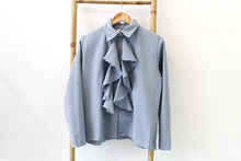 Load image into Gallery viewer, Classic ruffle shirt
