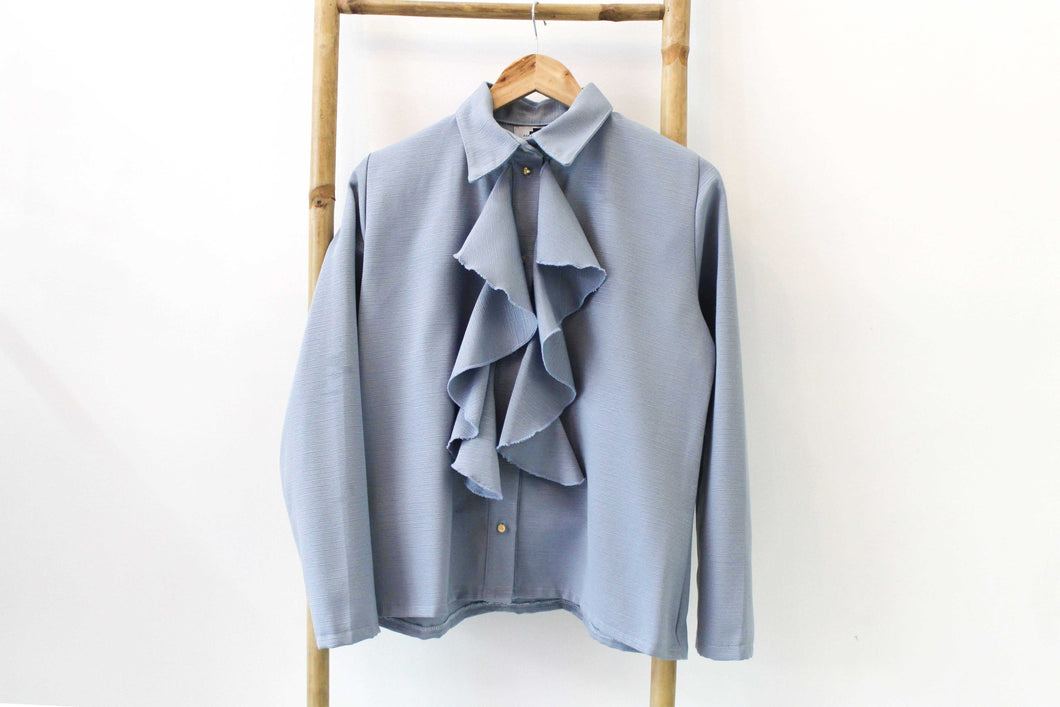 Classic ruffle shirt